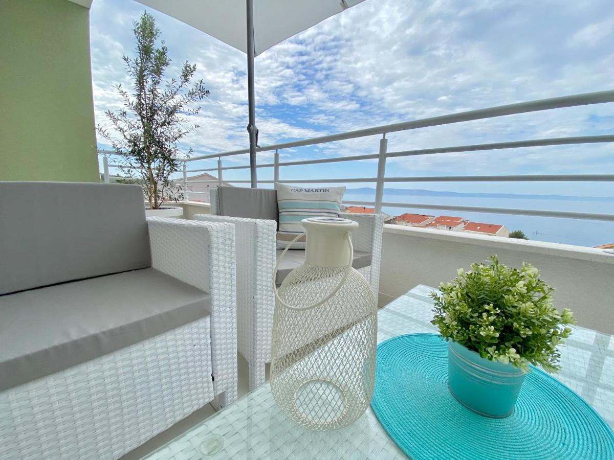 Apartmani Ksenija Tučepi Exterior foto