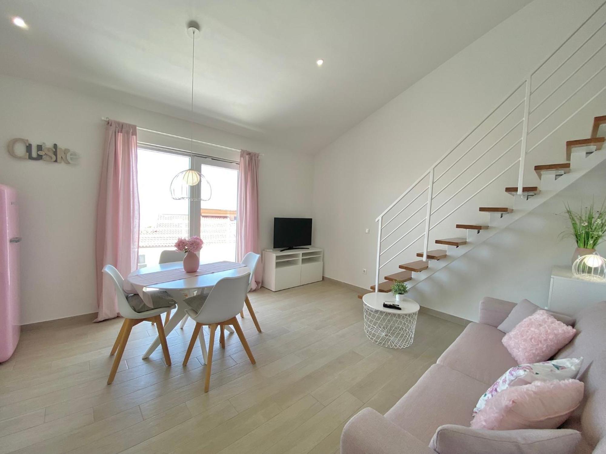 Apartmani Ksenija Tučepi Exterior foto