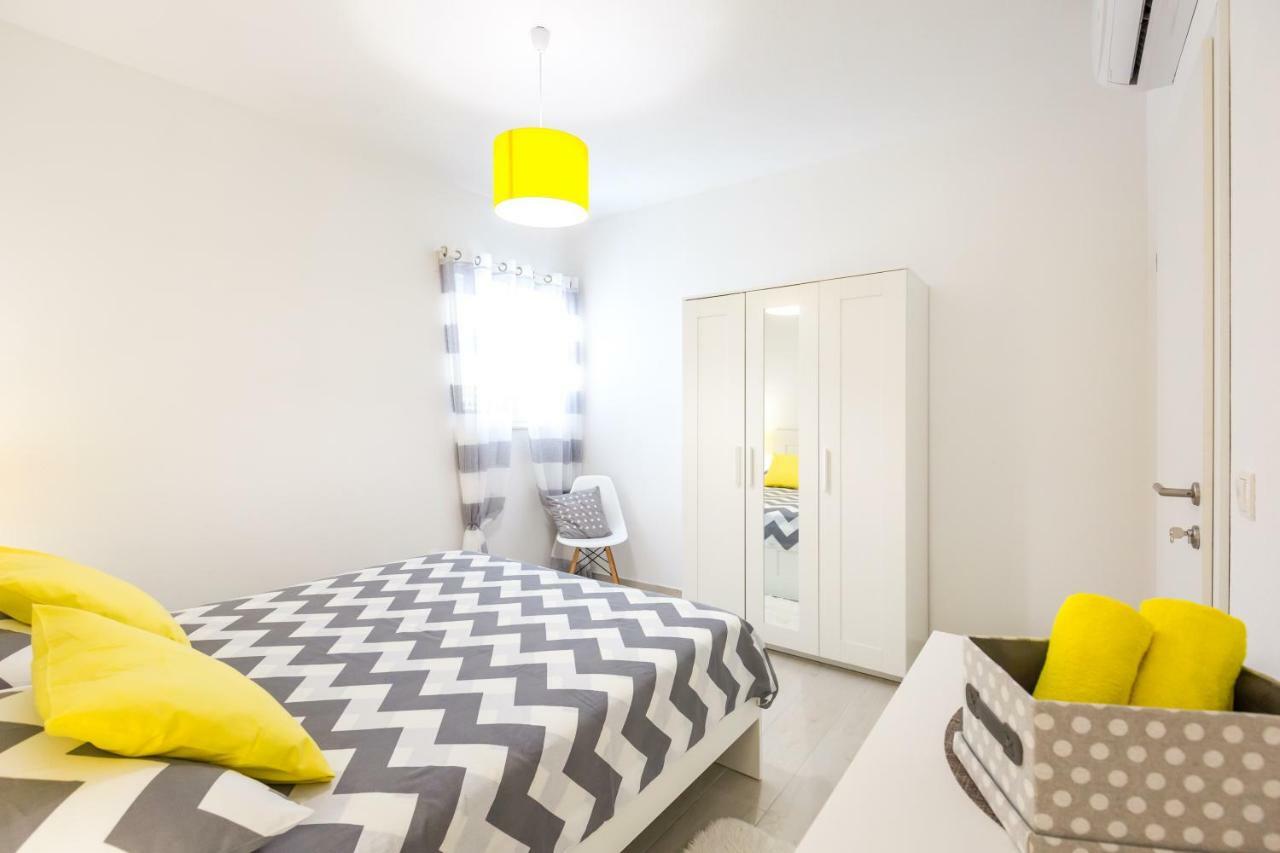 Apartmani Ksenija Tučepi Exterior foto